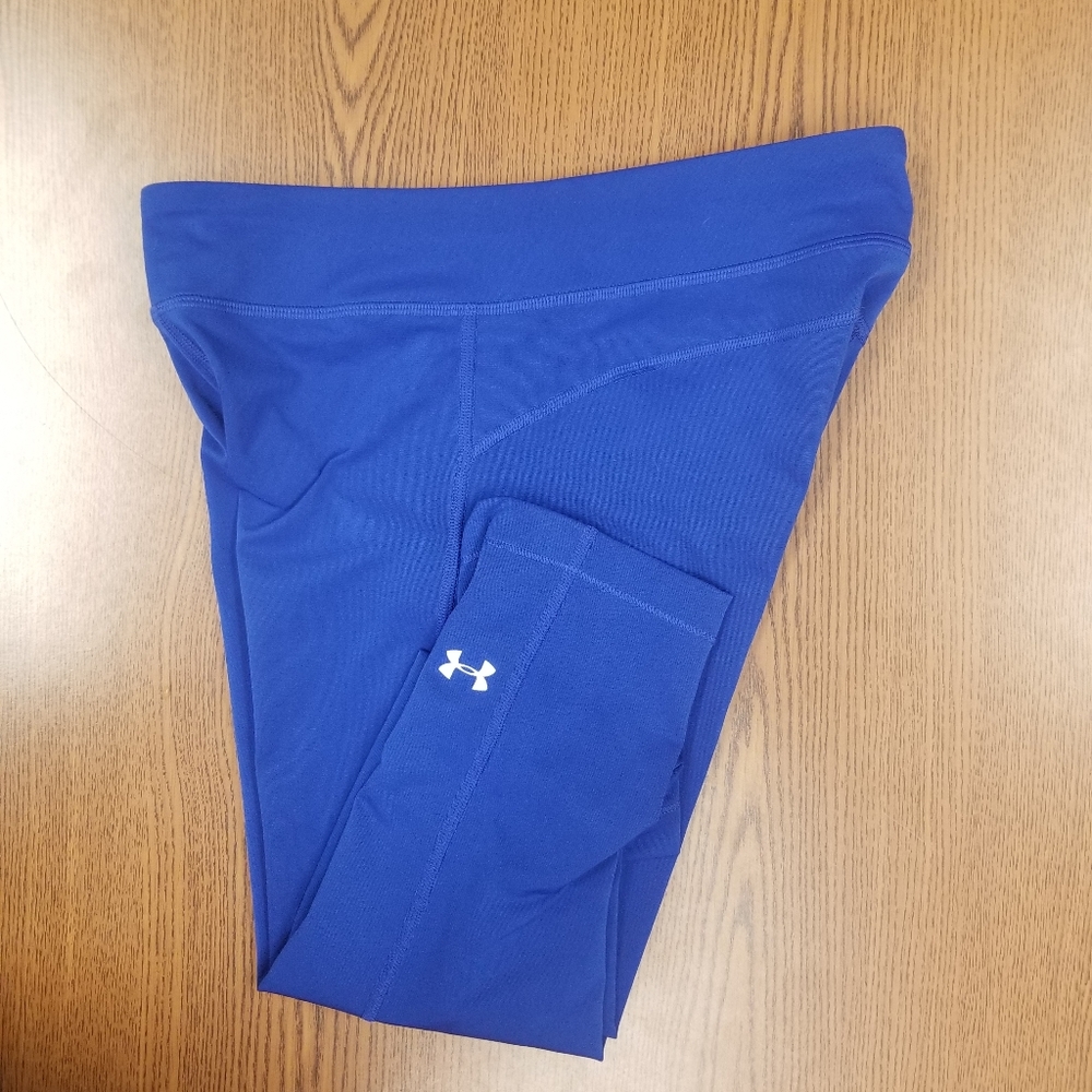 Under Armour capris leggings size small